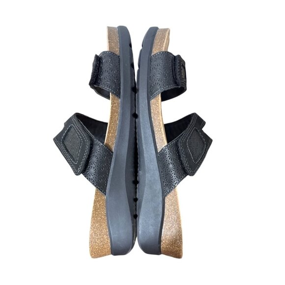 Clarks Calenne Maye Women's Black Leather Wedge Slide Sandals Two Straps Size 11 - Picture 8 of 14